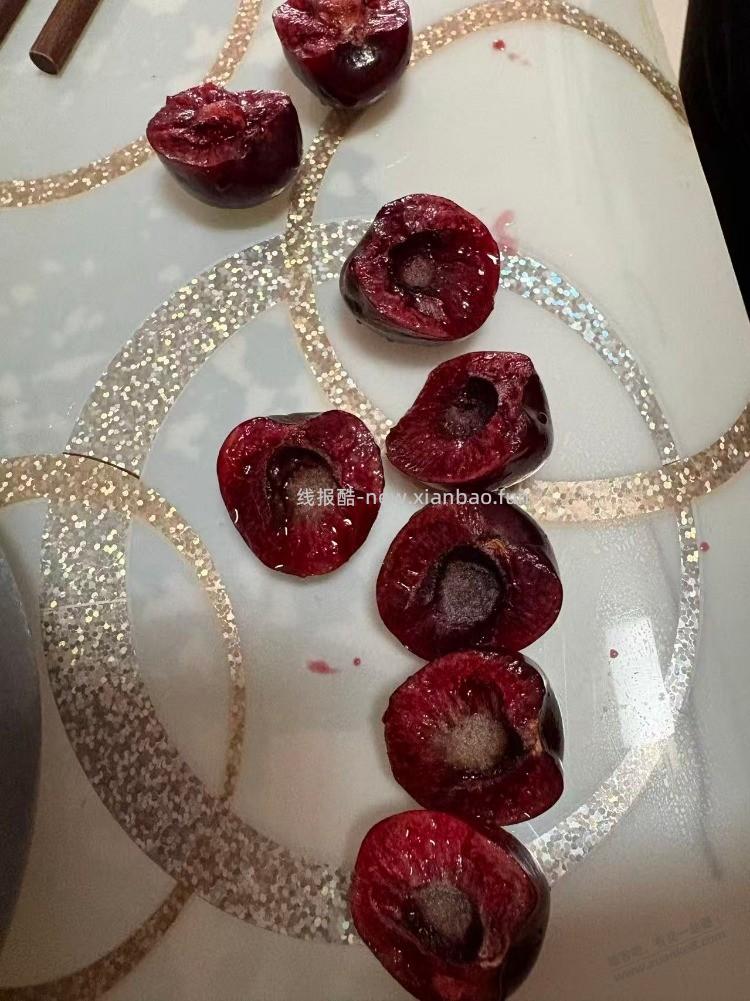 3j车厘子掰开，里面有层白霜，是发霉还是熟透了离核，唉都给孩子吃了，今天才发现 - 线报酷