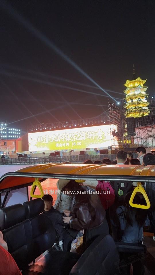 昨天去宁波方特门口花四十元买了几件雨衣 - 线报酷