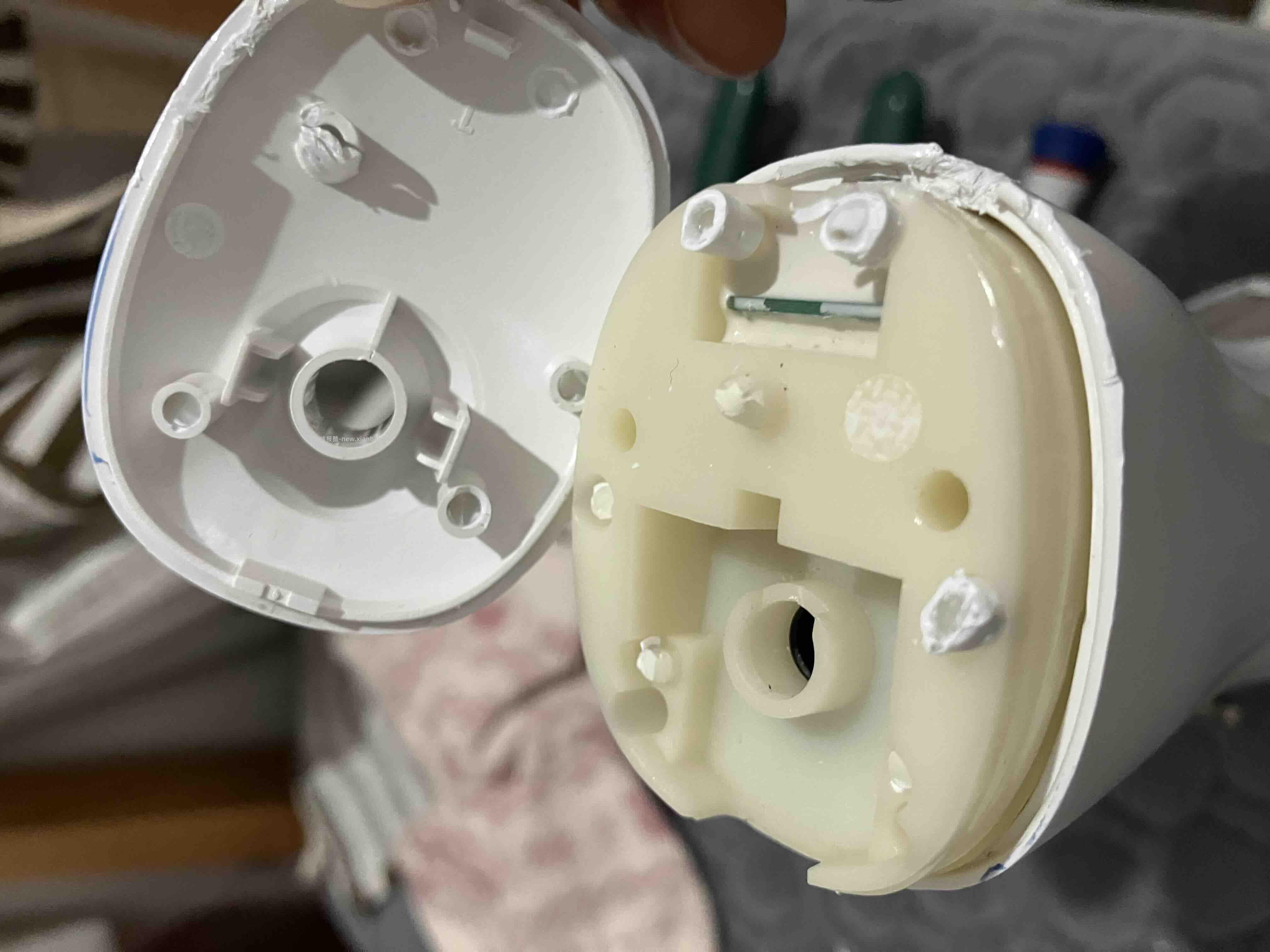 拆了个杂牌冲牙器 - 线报酷