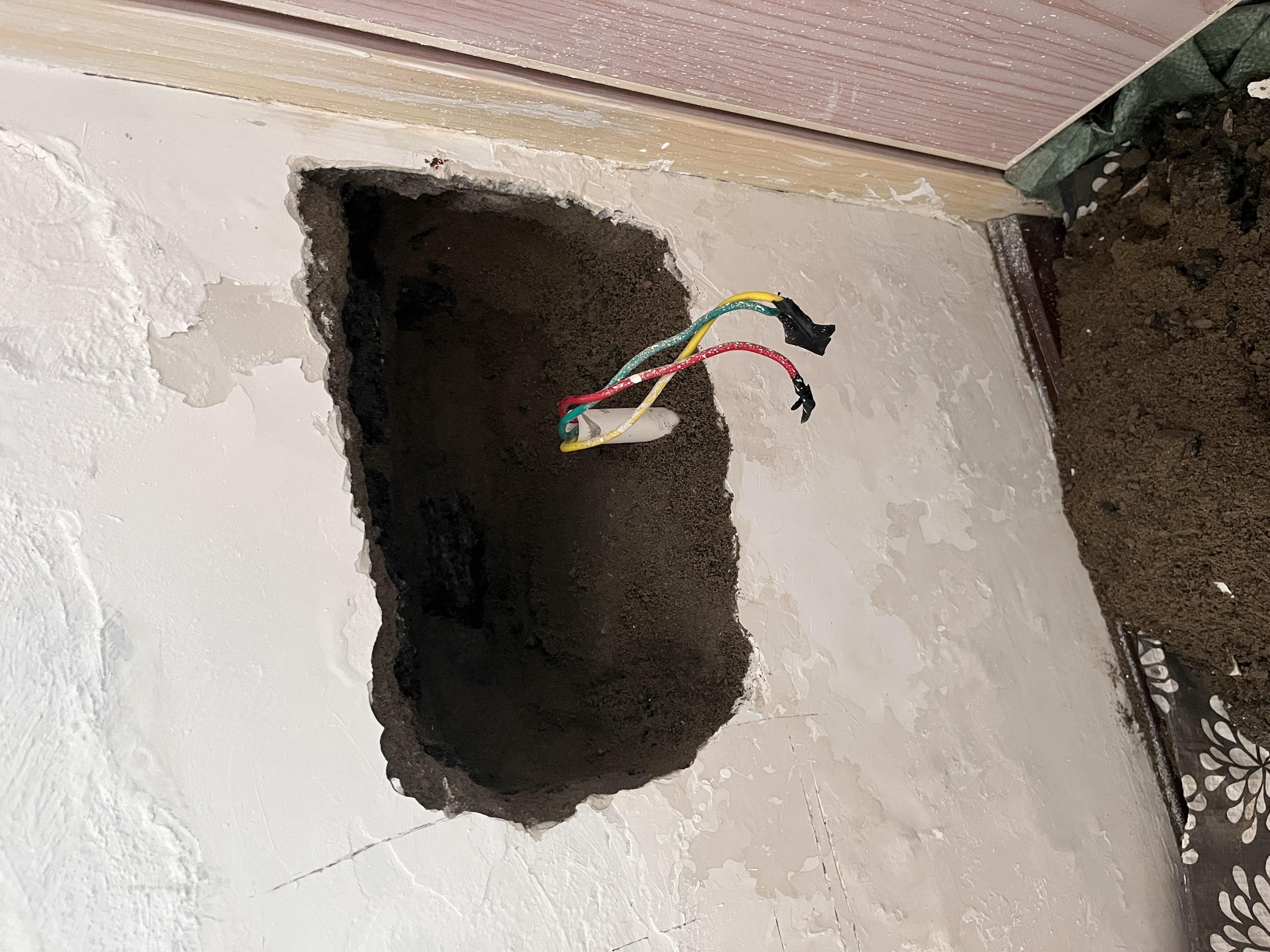 卧室掉墙皮了，自己折腾了几个小时 - 线报酷