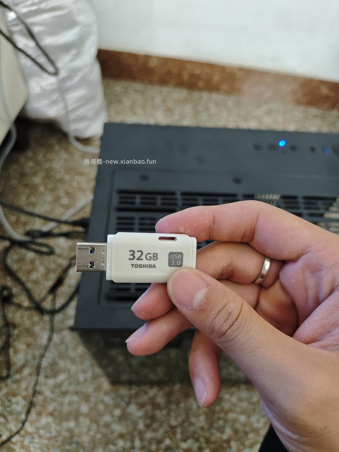 测试了一下午，新装机的电脑，插u盘容易开机黑屏。 - 线报酷