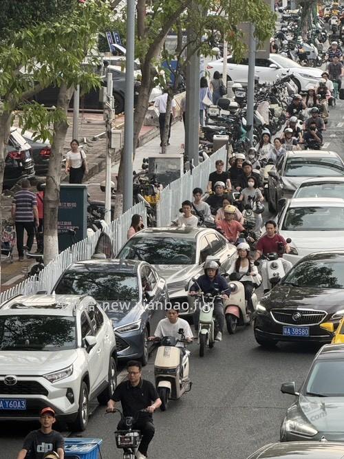 兄弟们问一个事，关于交规 - 线报酷