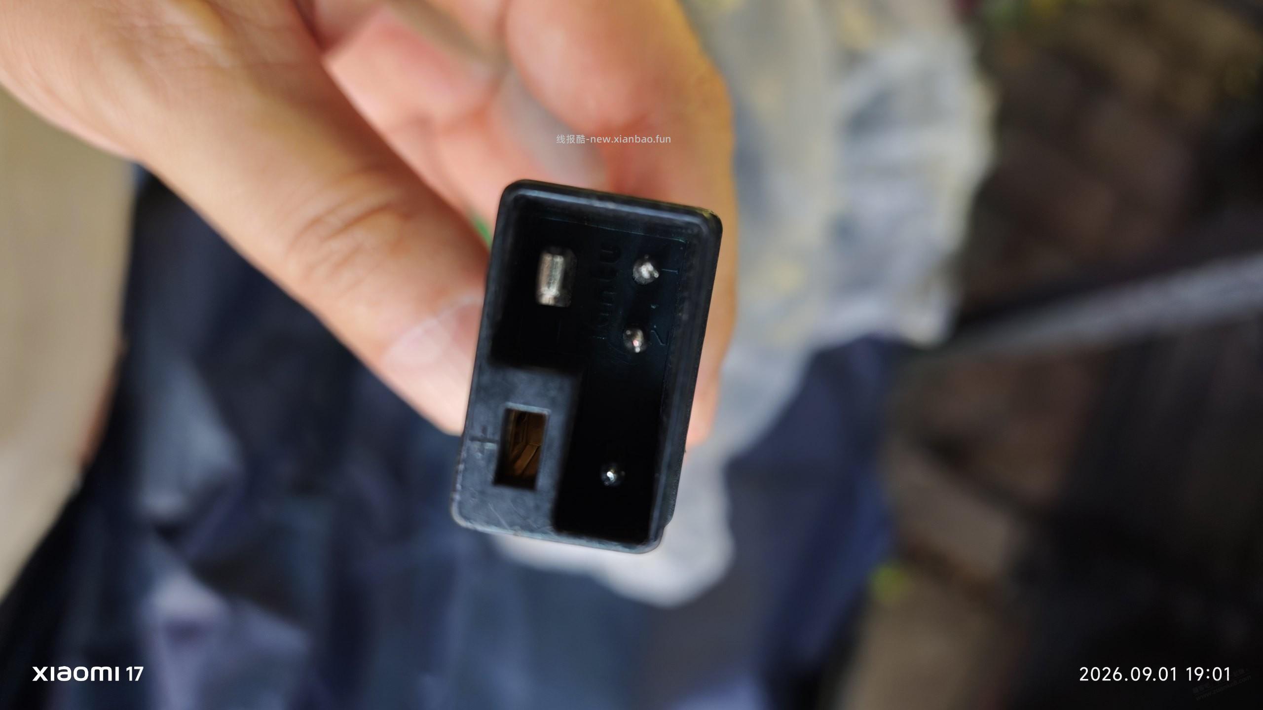 请教各位老板，雅迪 De3原装充电器接口类型网上怎么找不到？ - 线报酷