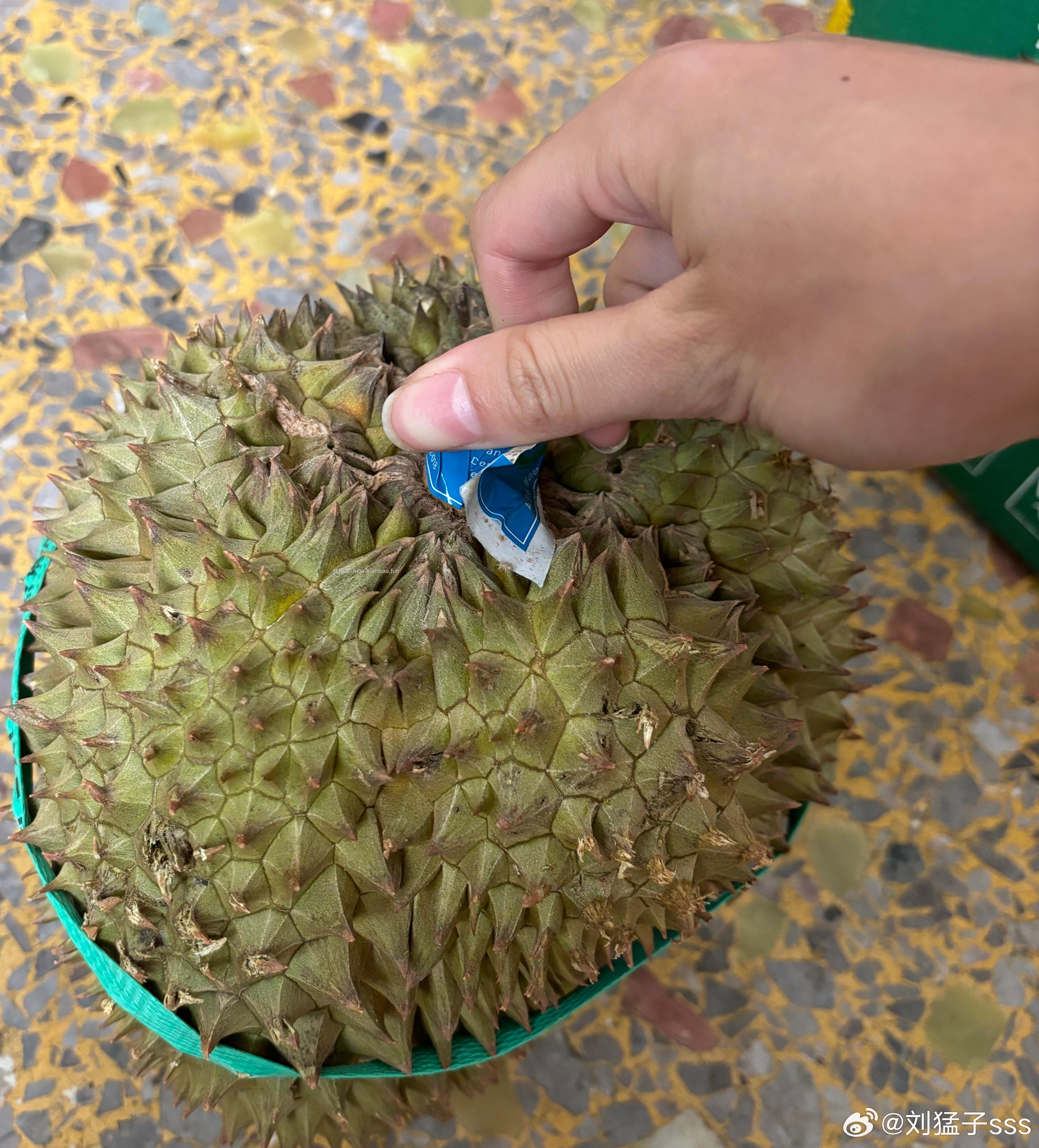 报恩榴莲 很甜 肉重2斤了 很值 - 线报酷