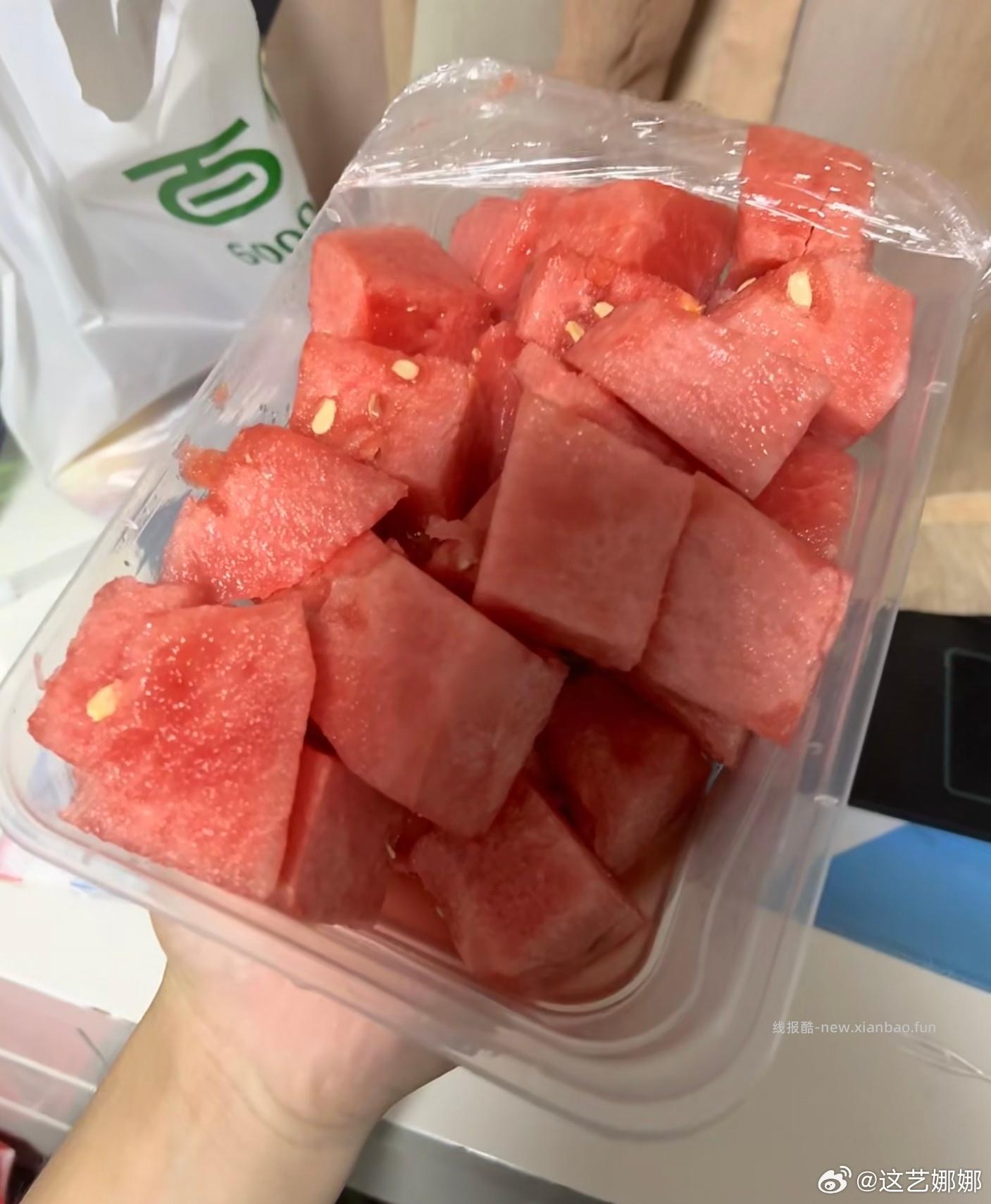 美团搜 水果088 1️⃣可以抽20无门槛 2️⃣可以领59-20买西瓜 - 线报酷