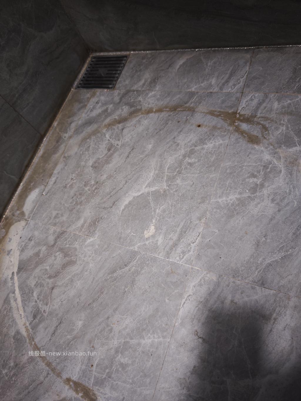 师傅检测水管不漏,可能卫生间渗水,怎么处理好? - 线报酷 师傅检测水管不漏,可能卫生间渗水,怎么处理好? - 线报酷