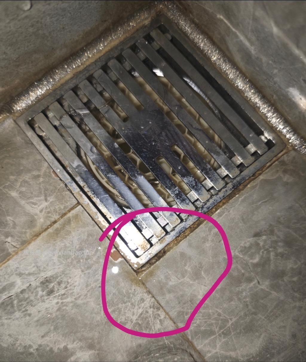 师傅检测水管不漏,可能卫生间渗水,怎么处理好? - 线报酷 师傅检测水管不漏,可能卫生间渗水,怎么处理好? - 线报酷