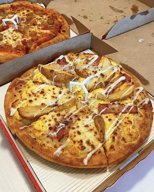 45.5两个必胜客披萨 - 线报酷