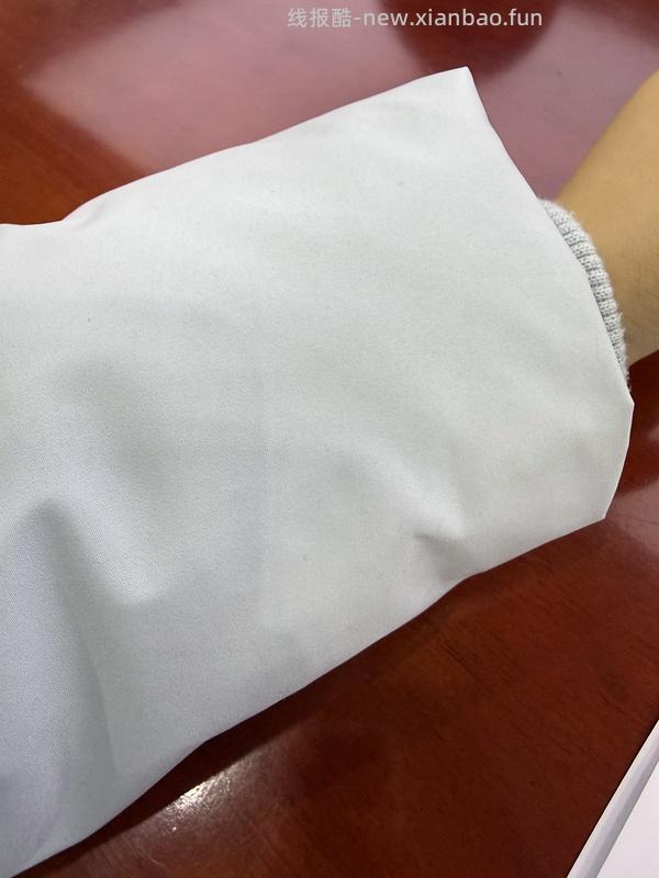 波司登短款连帽羽绒服340r➕  （不需抢券需高反） - 线报酷