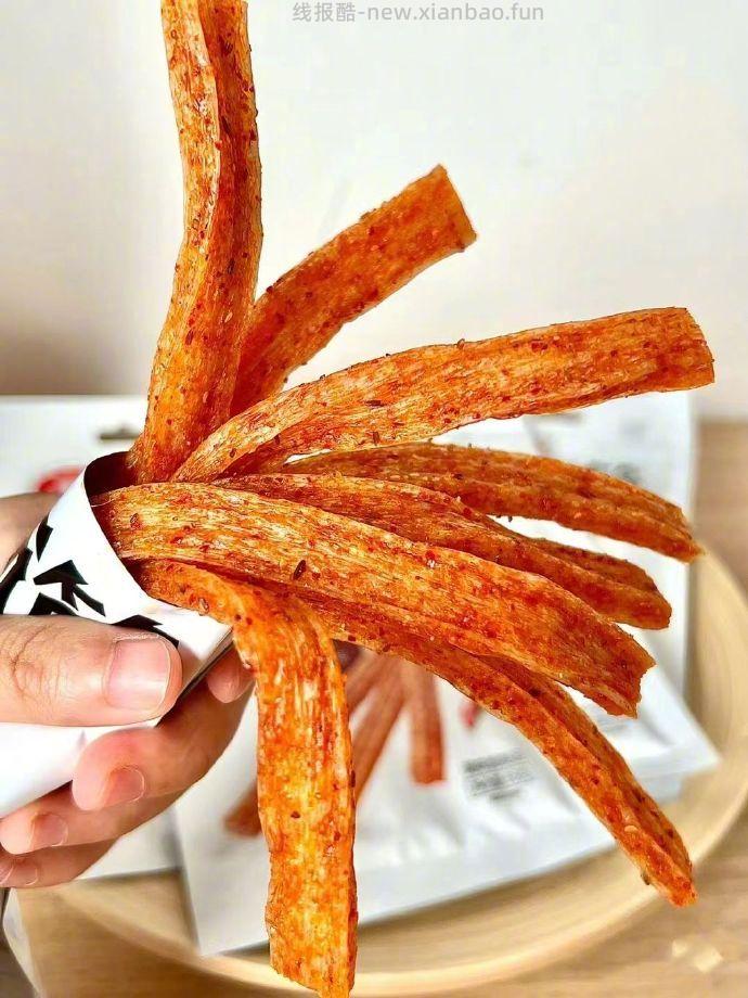 卫龙大面筋辣条65g*10袋 19.6元 - 线报酷