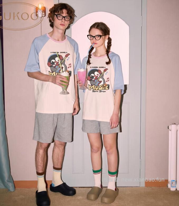 果壳蜜粉轰轰小狗睡裙 54元，果壳新款卡通短袖睡衣 65元，果壳小企鹅情侣睡衣 69元 - 线报酷