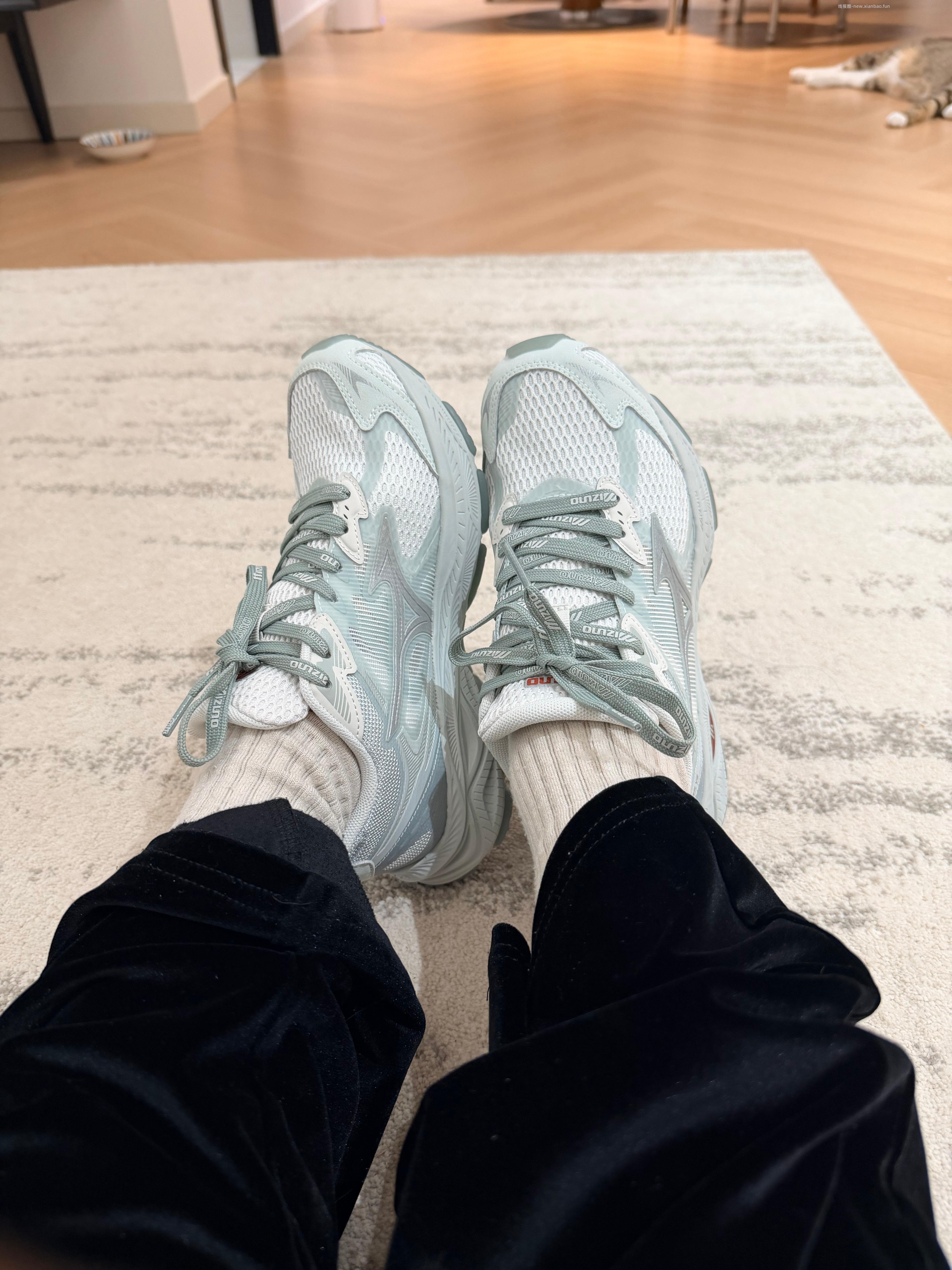 美津浓 晒单 吃馕 吃馕 吃馕 今天有活动 礼金到24点 舒服 好穿 划算 哈哈 - 线报酷