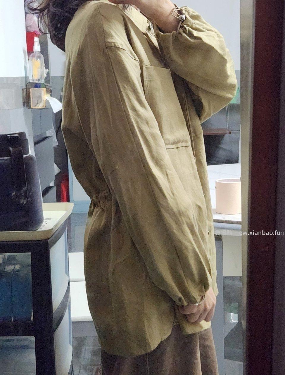 这件衣服我觉得非常的百搭瘦一点胖一点的人都很耐看后面还有一点小收腰而且面料很轻 - 线报酷