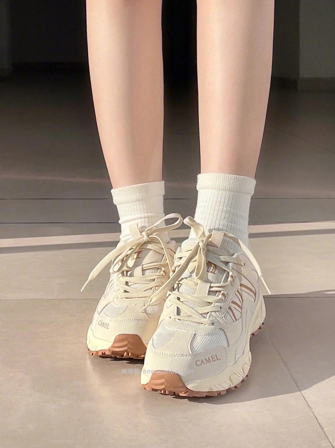 骆驼这双奶昔白登山鞋 有木有看上的 - 线报酷
