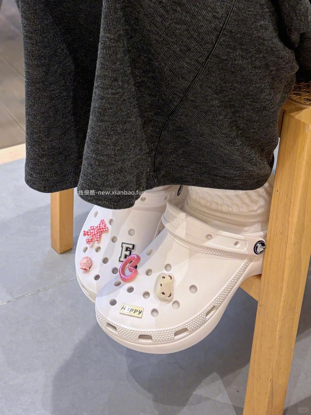 crocs云朵洞洞鞋 341元 - 线报酷