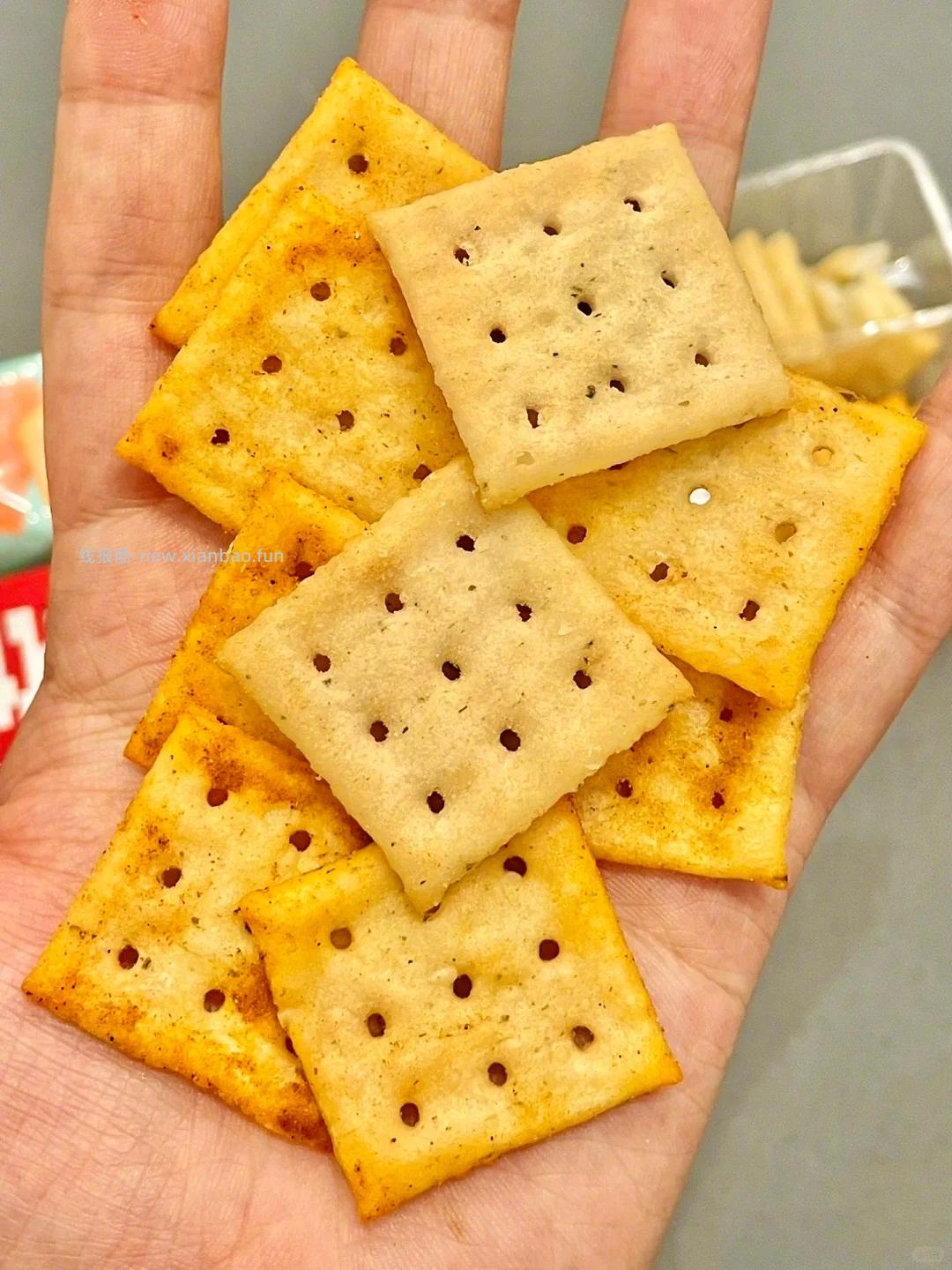 有人懂没 这个喀吱脆好吃到舔手指 捂嘴哭 今天居然一块一条 - 线报酷
