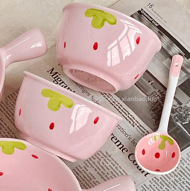 4.99 到手2碗+2勺 需要去app端拍下 - 线报酷