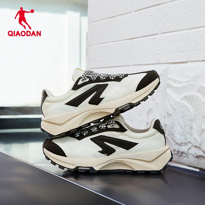 乔丹独白4.0休闲鞋 79元，乔丹粉红豹IP联名休闲鞋 79元 - 线报酷