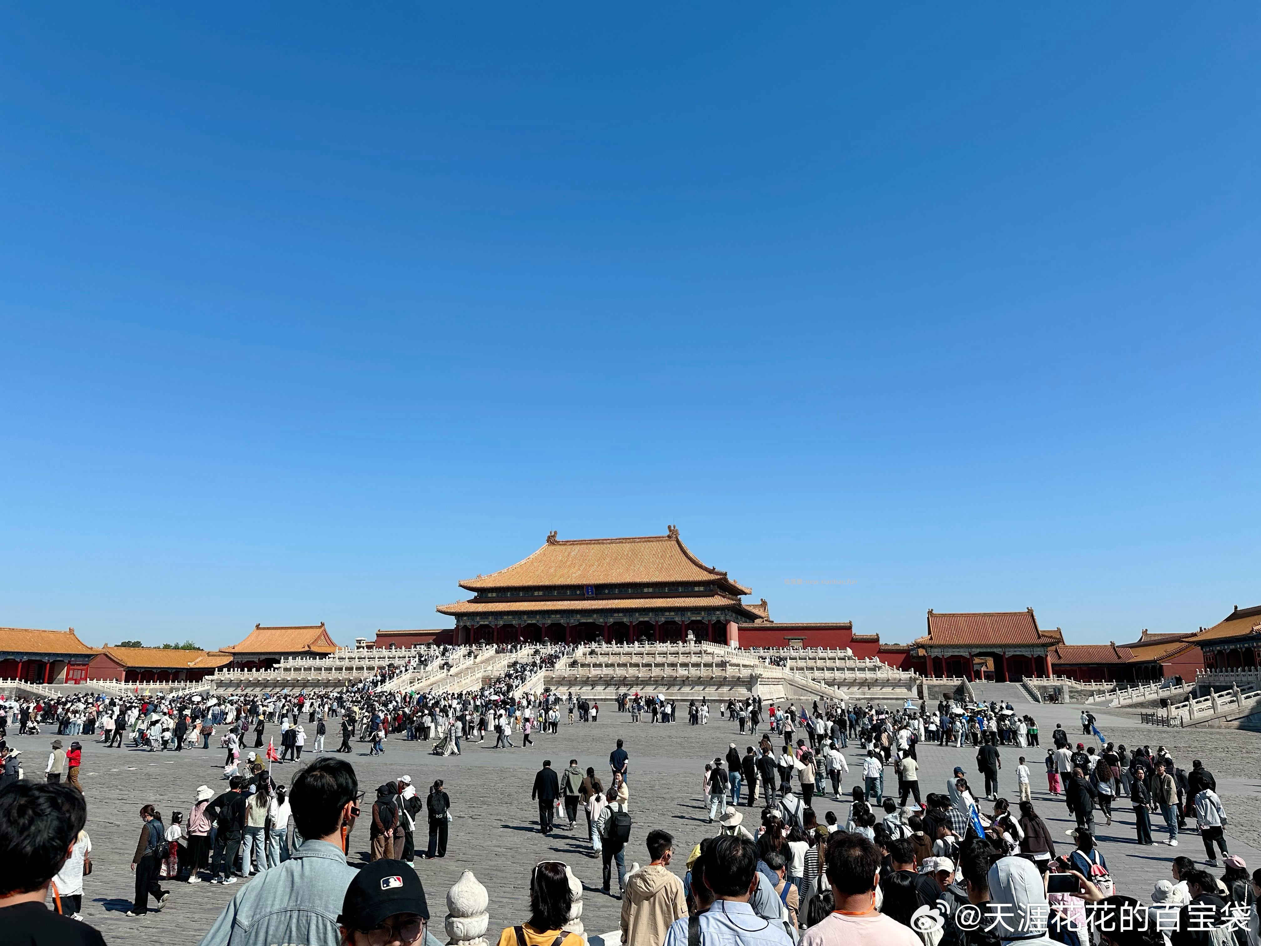 最后还是一日团约上了故宫 太累了 又晒又累 前几天都没这么累 攻略说带小推车 - 线报酷
