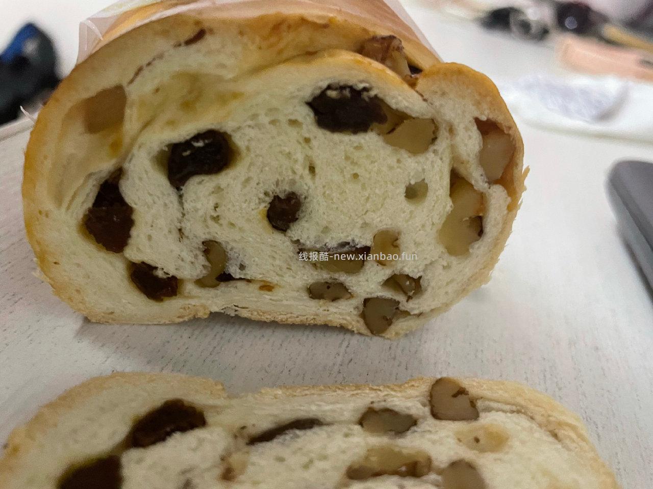 Pdd五折可以买这个大列巴有两条分量足挺好吃的 - 线报酷