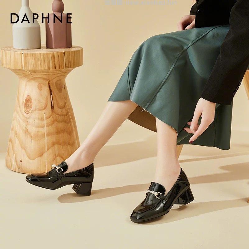 活动补了 59起来挑挑 辛德瑞拉小卖部:达芙妮单鞋清仓活动来挑挑有木有看上的 - 线报酷