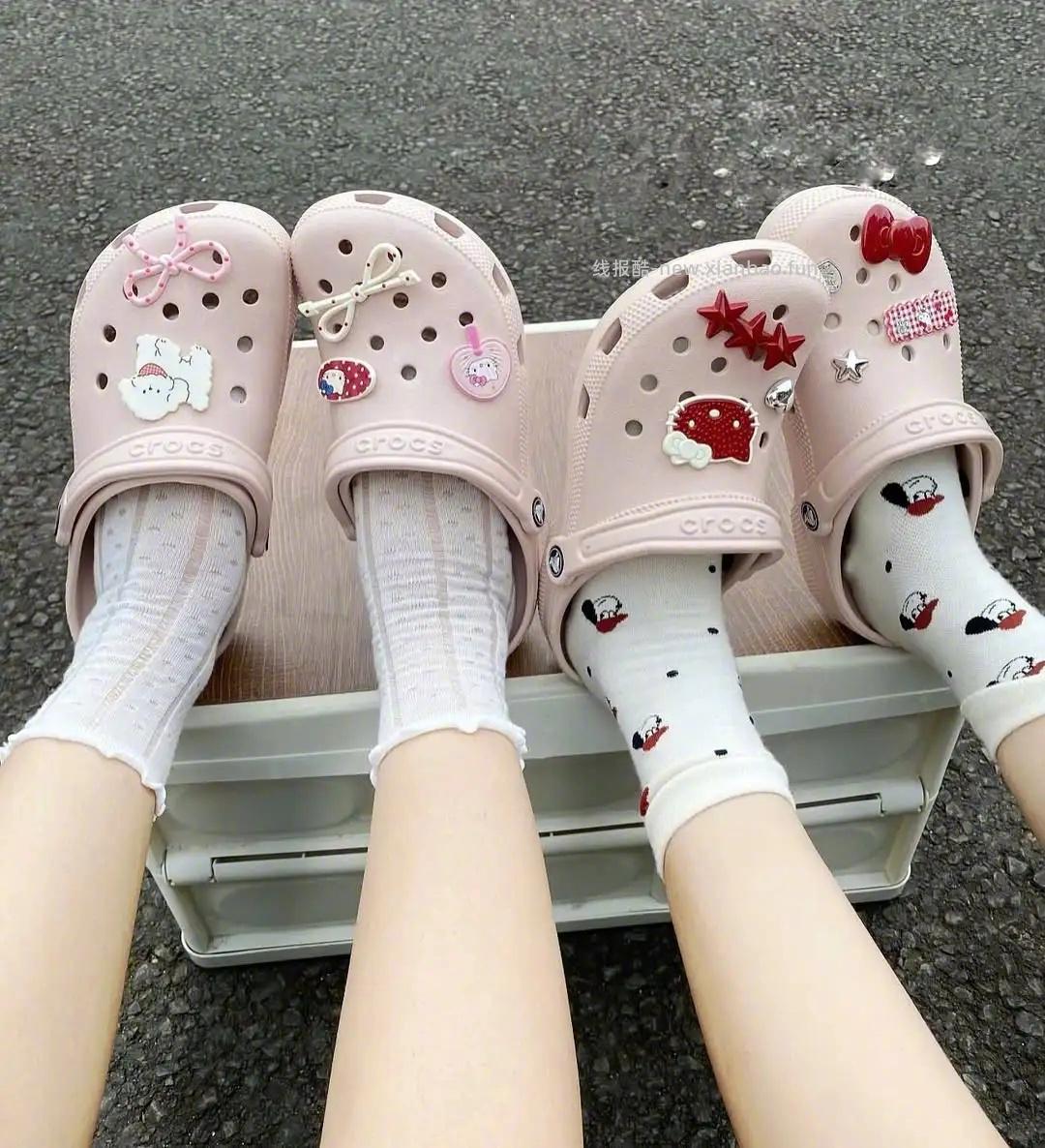 crocs云朵洞洞鞋 341元 - 线报酷