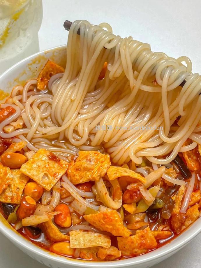 螺满地加辣加螺肉螺蛳粉330g*5包 18.9元 - 线报酷