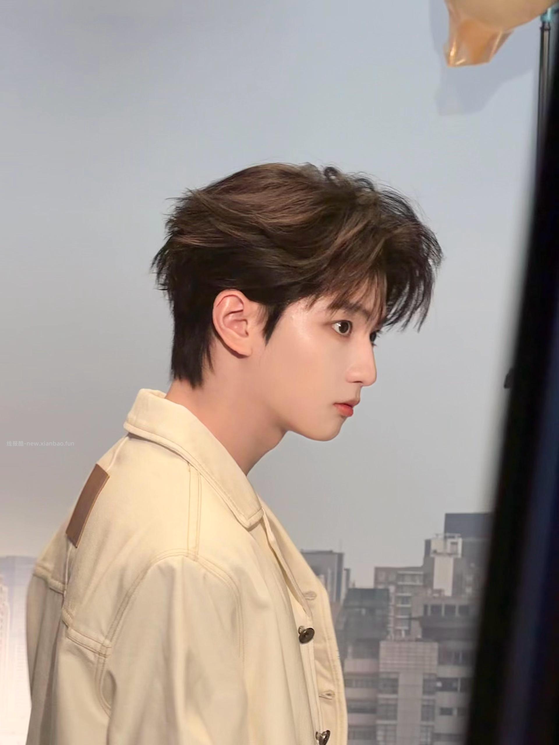 脆脆鲨_Mua:专注科研 守护青春 巴黎欧莱雅 携手青春代言人 - 线报酷